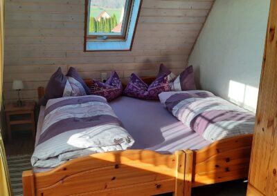 Gestellt werden können die Betten einzeln oder als Doppelbett.